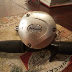 Shakespeare Skp4100 Ball Bering Reel And Rod