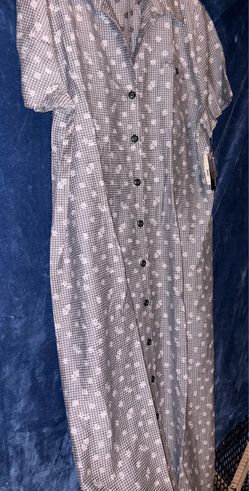 New. Ladies XL dress(below knee length)