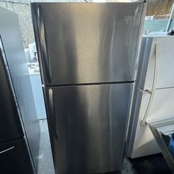 Silver Frigidaire Apt Size Stainless Steel Fridge We Deliver And Install 👨🏻‍🔧🚚
