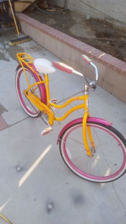 Schwinn Madeline Too 24" Girls Cruiser Bike - Excellent Condition! $70