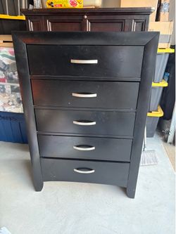 5 drawer black dresser