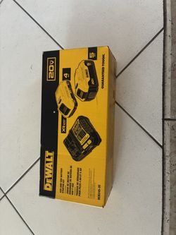 Dewalt 4AH And 5AH Battery Starter Kit