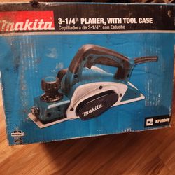 Makita Planner With Tool Case