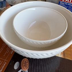 2 Ceramic Bowls