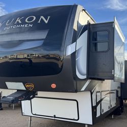 2022 Dutchmen Yukon Fifth Wheel/ Travel Trailer/ Rv 