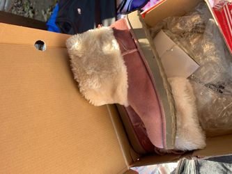 Light pink size 7 cute boots 👢like new‼️‼️