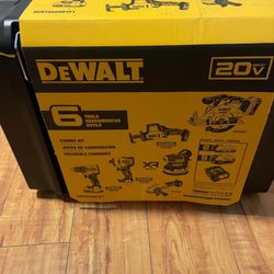 Completely new Dewualt toolbox & and saw Rioby