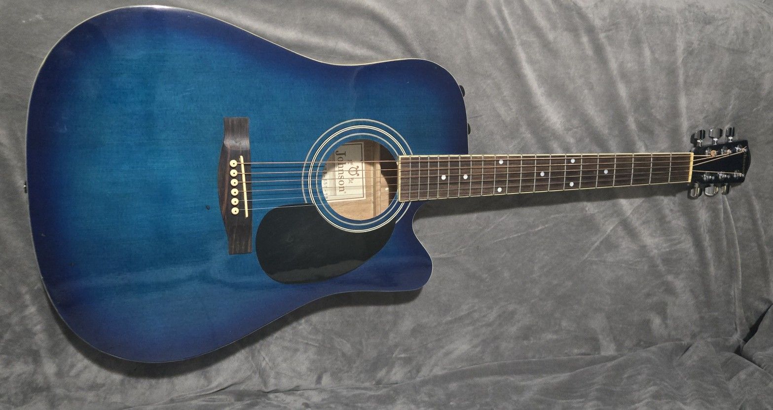 GUITARRA ACOUSTICA JOHNSON $119 