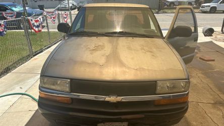 Chevy truck S-10