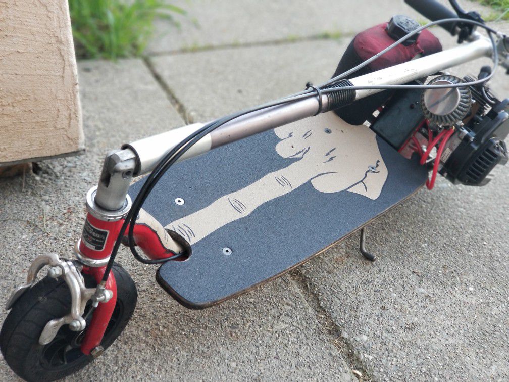 Goped sport gas scooter