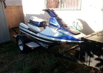 "F.R.E.E." AS IS JET SKI (NON WORKING)