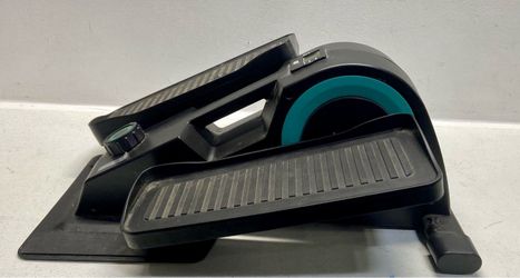 Cubii JR1 Compact Seated Under Desk Elliptical Trainer