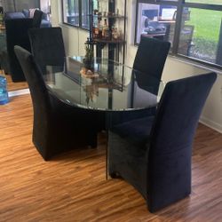 Dining Room Table With 4 Chairs