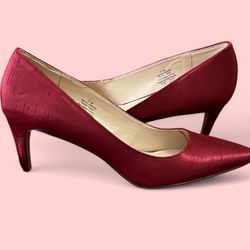 Nine West Shimmery Red Pointed Toe Medium Heel Pumps