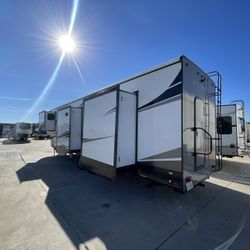 2022 Big Horn Traveler 37DB