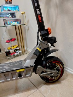 Ruitoo M6 Max Dual Motor Electric Scooter 5600W – Excellent Condition