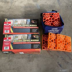 Tow Mirrors And Leveler Set