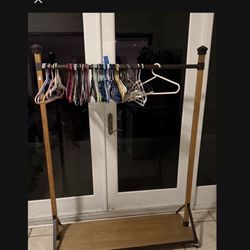 Wood Clothing Rack & Shelf 