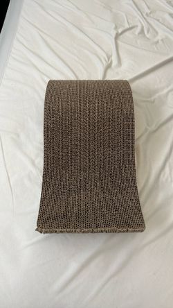 Cat scratcher