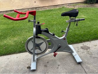 Schwinn bike older bike but fully functional for at home weights gym shoes included size 9-10 men’s