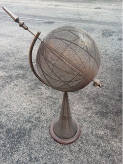 Desk decor orb