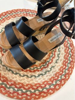 Steve Madden sandals