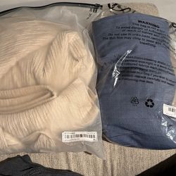 2 XL WOMANS PANTSUITS