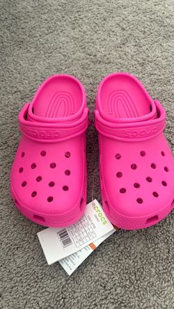Crocs in Pink