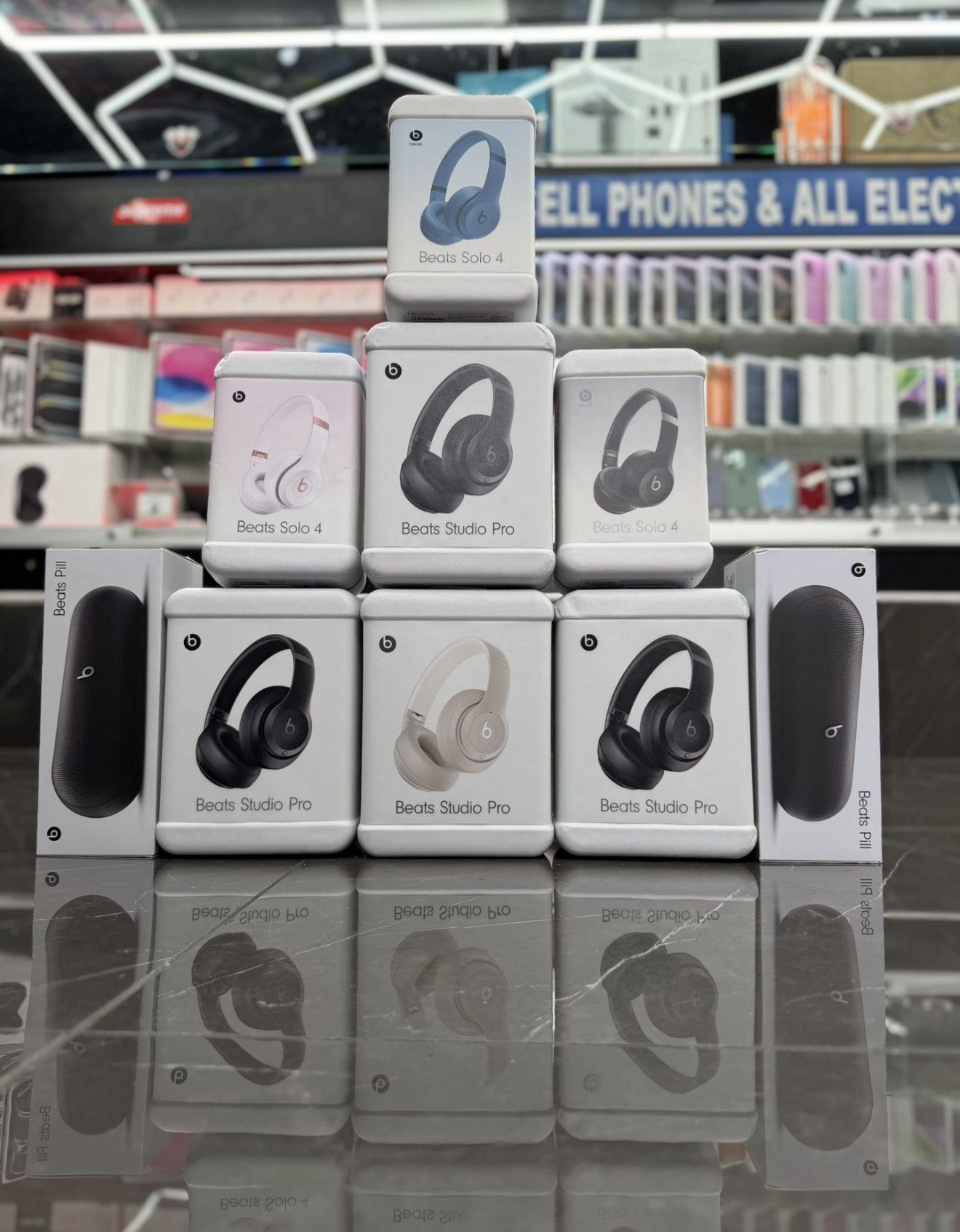 Beats Pill, Beats Solo Pro, & Beats Solo 4 ((Take It Home In Payments/ llévatelo a casa en pagos) Starting At