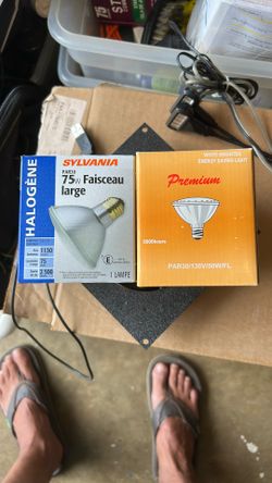 Par30 New In Box Halogen Bulbs