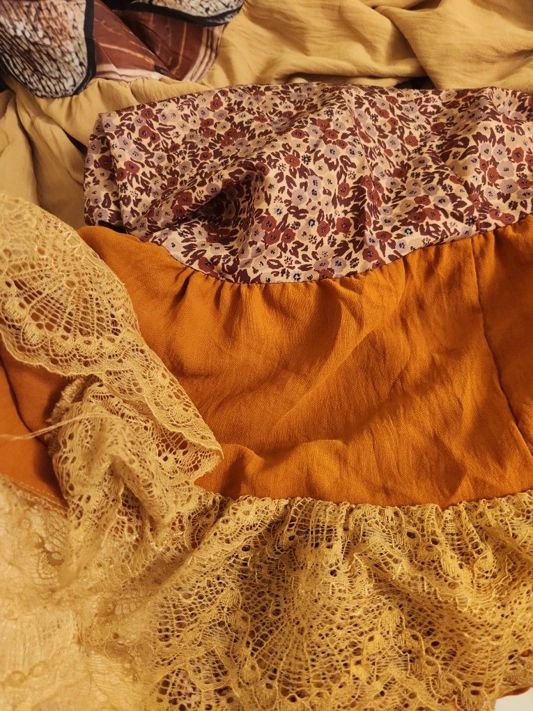 Long Tan, Orange, Flowers And Lace SKIRT