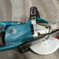 Makita 7 And 1/4 In Circular Saw