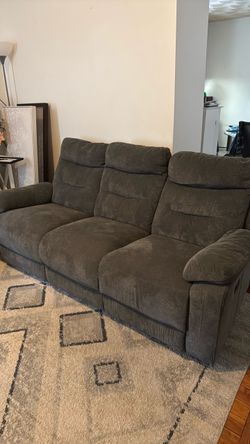 2 sectional couches