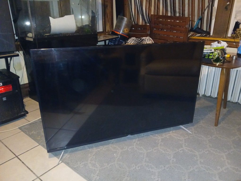 TLC   Smart TV- Needs Remote  55 Inch