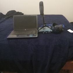 Need The Cash Non Negotiable....hp 4gb Ram Plus Studio Equipment (Mic,audio Box,headphones, And Connecting Cords)