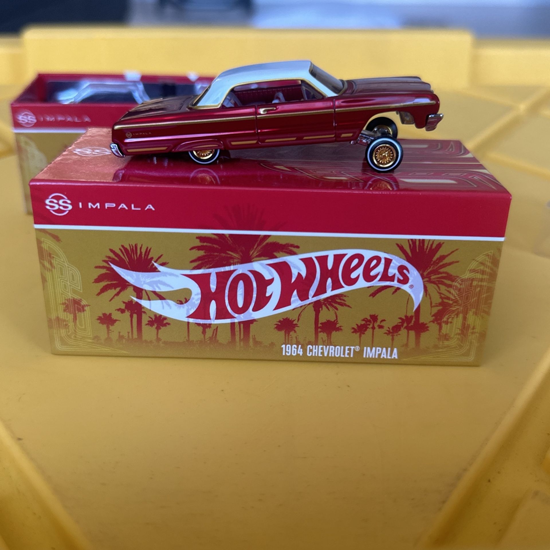 ホットウィール RLC '64 IMPALA PINK 未開封品 ホットウィール RLC '64 IMPALA PINK 未開封品 ホットウィール RLC '64