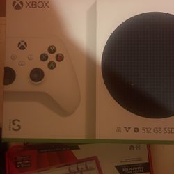 Xbox Series S -Logitech G Pro Super light X -Hyperx Alloy Origins Keyboard 