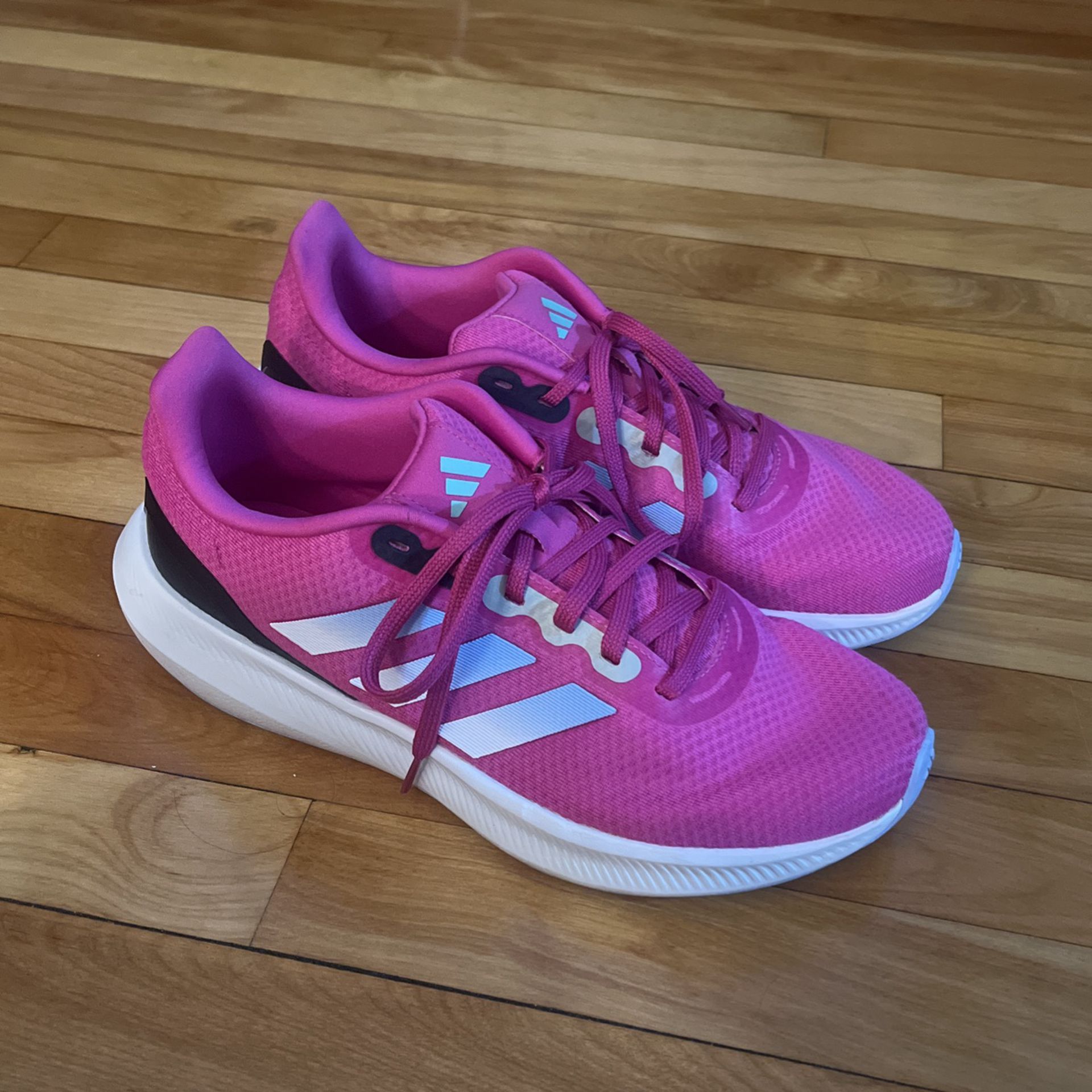 Women’s pink Adidas Sneakers Size 9 1/2