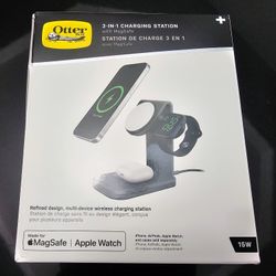 Otter 3 In 1 Charging Station 