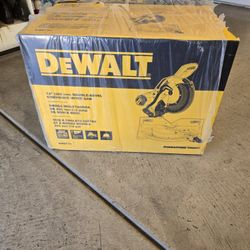DeWalt 12" Compound Miter Saw DWS716 **BRAND NEW**