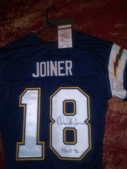 Beautiful " Charlie Joiner " Hall of Famer, autographed jersey with Certificate of Authenticity!!!