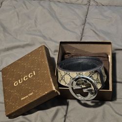 GUCCI Belt size 32