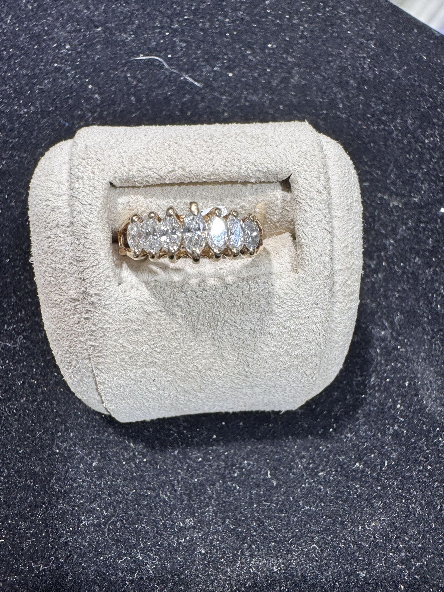 14k Ladies Fashion Diamond Ring