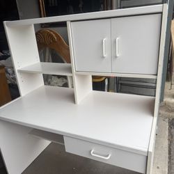 Desk / Tv Stand 