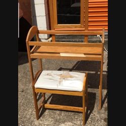 LADIES OR GIRLS WOOD VANITY