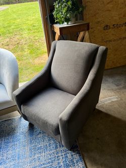 back chair. So comfy. Non smoking home.
