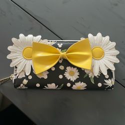 disney lounge fly wallet