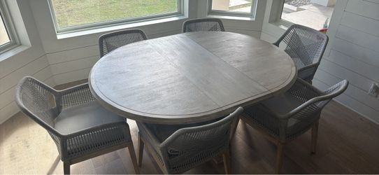 Round Dining Table with 6 Woven Chairs