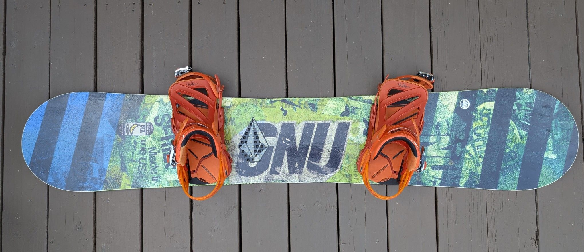Gnu Carbon Credit BTX 159cm Snowboard & Salomon Hologram Bindings