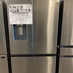 LG 36 in. 26 cu.ft. Smart French Door Refrigerator with Ice Maker New Scratch and Dent